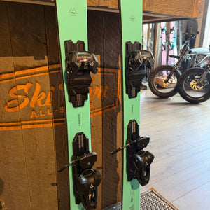 2027 FISCHER RANGER 84 (153CM ) + ATTACK 11 GW DEMO BINDINGS