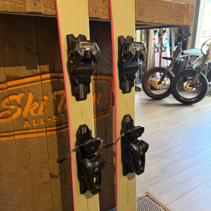 2027 FISCHER RANGER 90 (163CM ) + ATTACK 11 GW DEMO BINDINGS