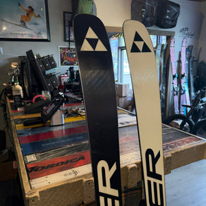 2027 FISCHER RANGER 102 (169CM ) + ATTACK 11 GW DEMO BINDINGS