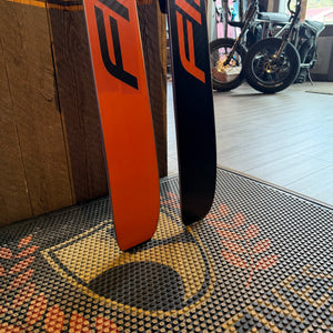 2027 FISCHER RANGER 108 (185CM ) + ATTACK 11 GW DEMO BINDINGS