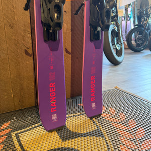 2027 FISCHER RANGER 102 (155CM ) + ATTACK 11 GW DEMO BINDINGS
